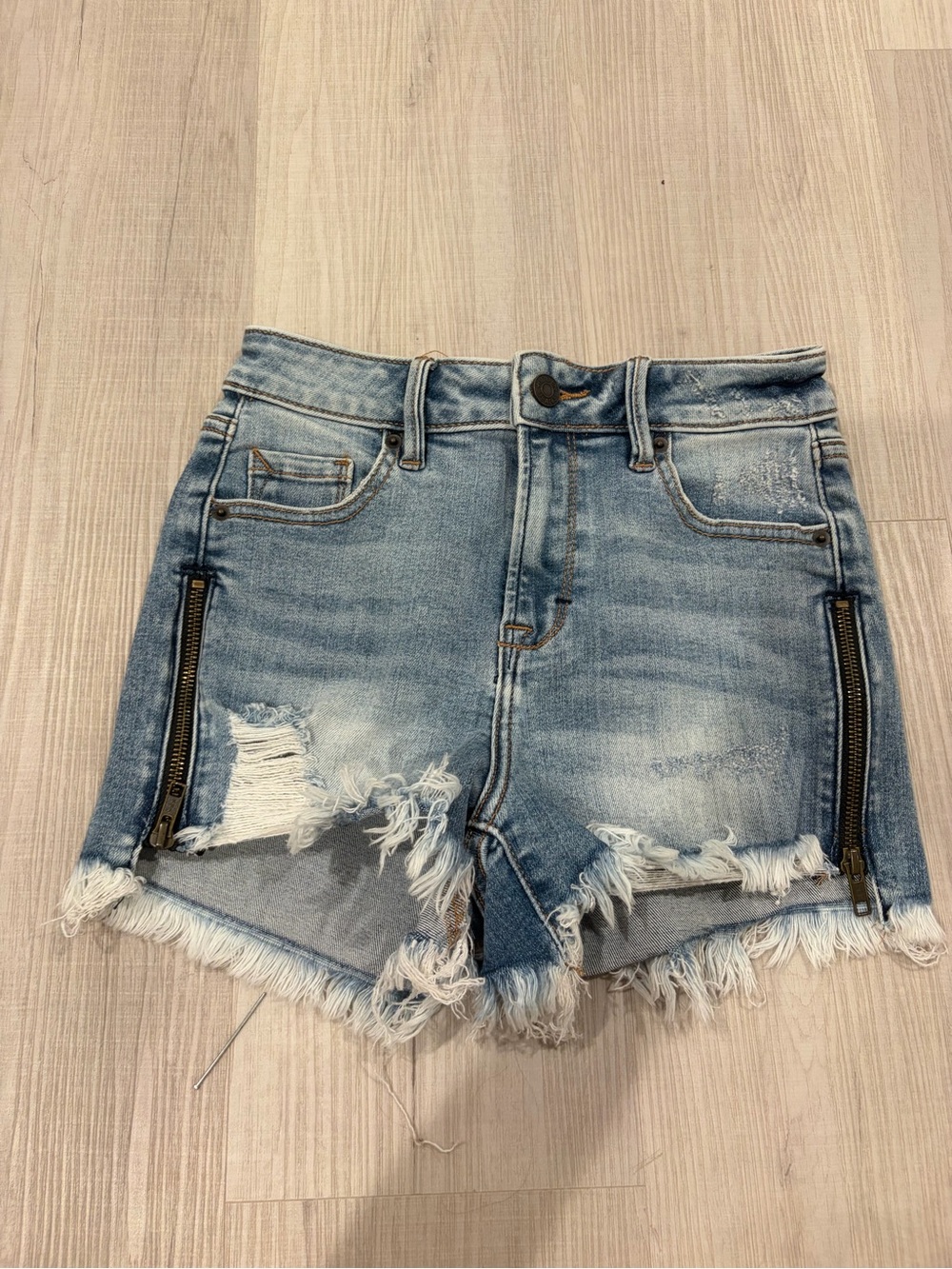 Hidden women’s Jean shorts